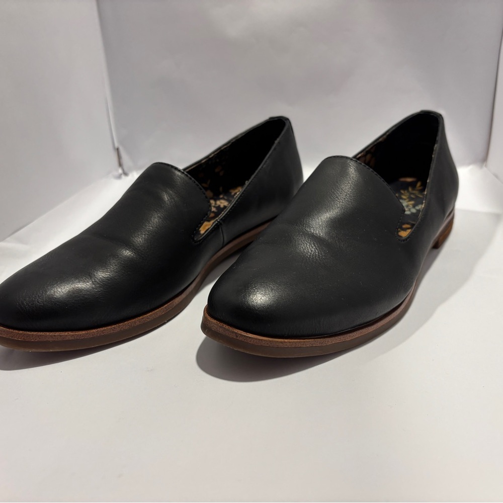 Black Leather Women's Loafers - Picture 2 of 6